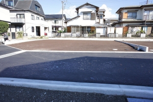 石坂・井戸上分譲地：A区画南側正面より撮影